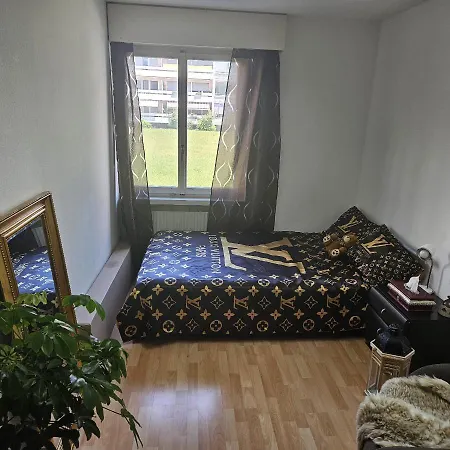 Gemuetliches In Ruhiger Umgebung In Privatwohnung Homestay *