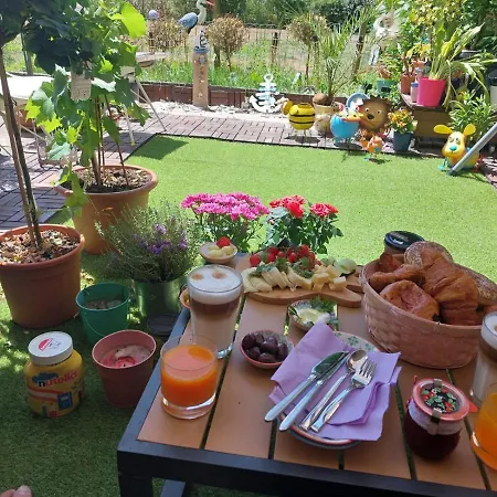 Homestay Gemuetliches In Ruhiger Umgebung In Privatwohnung